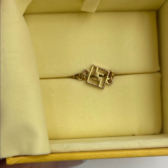 Fendi Gold Logo Chain Accessory - Picture 8 of 8